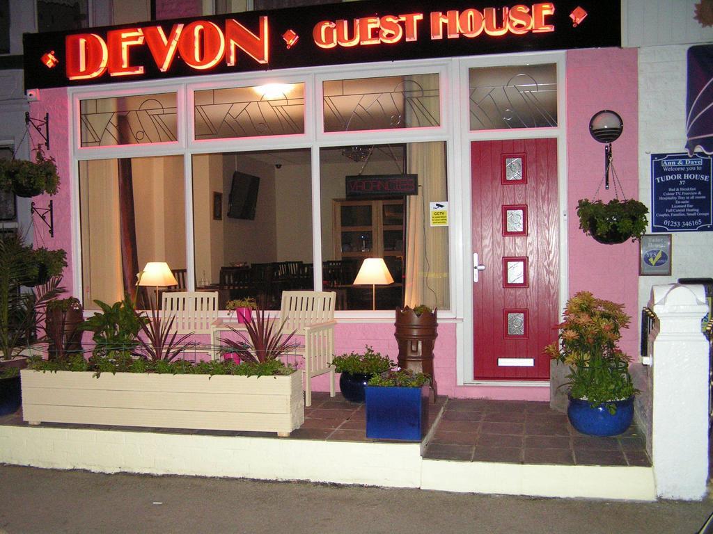 Devon Guest House Blackpool Buitenkant foto